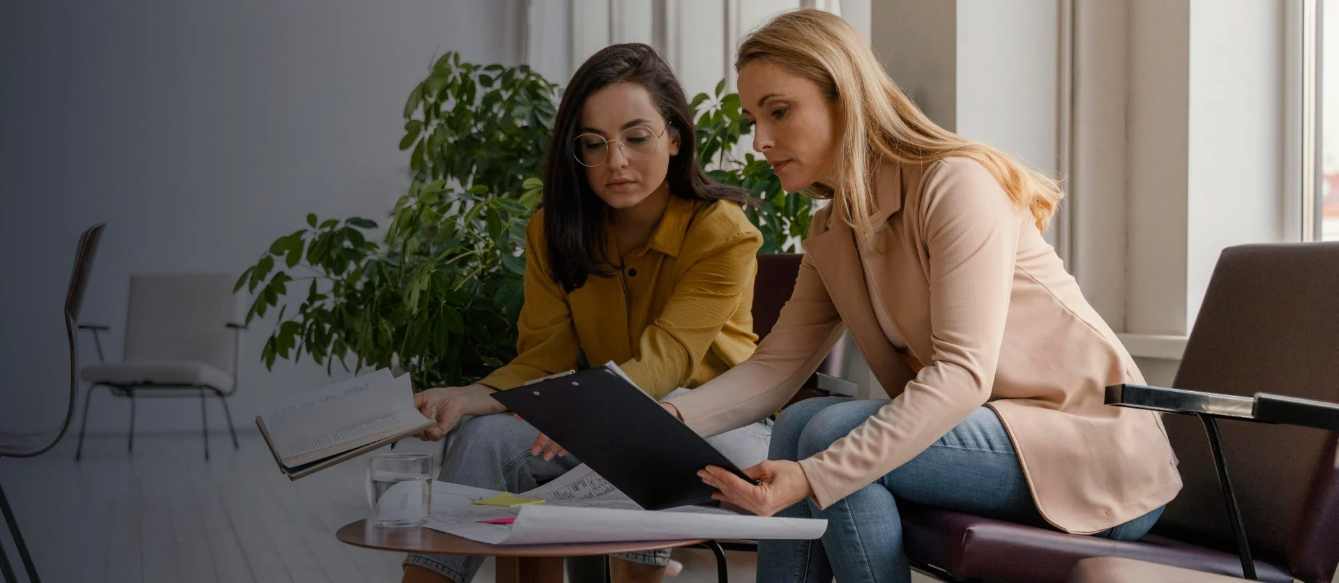 oliev-hm1-bg-2 oliev-hm1-bg-2